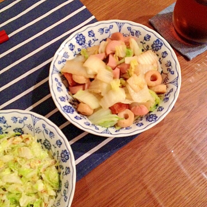 白菜と魚肉ソーセージとちくわ炒め